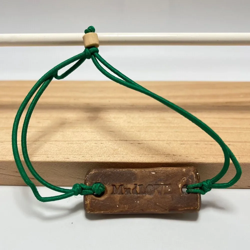 MudLove Clay Bracelet Pendleton Strong Green Elastic Cord Handcrafted Casual